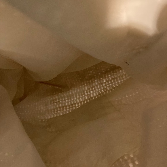 Elegant Cream Crochet Shoulder Bag - Picture 3 of 5